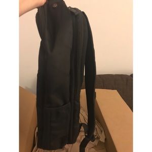 kenneth cole brooklyn commuter